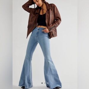 Free People We The Free Float On Flare Jeans Size 26 Light Wash Boho Bell Bottom